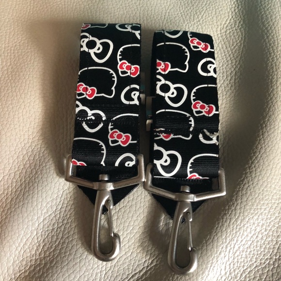 Jujube Hello Kitty Be Connected stroller clips - Picture 2 of 2